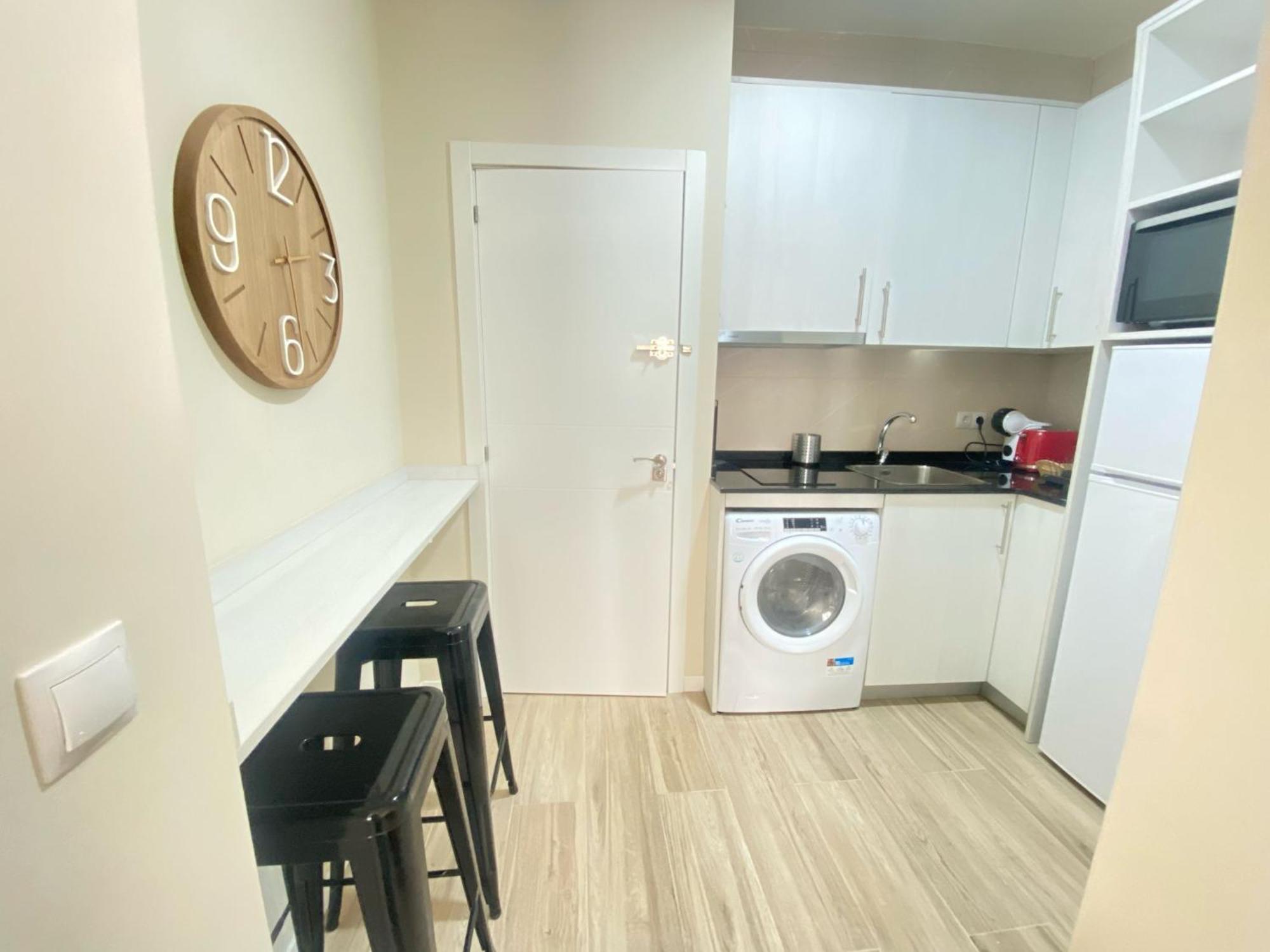 Estudios Gran Via Мадрид Екстериор снимка