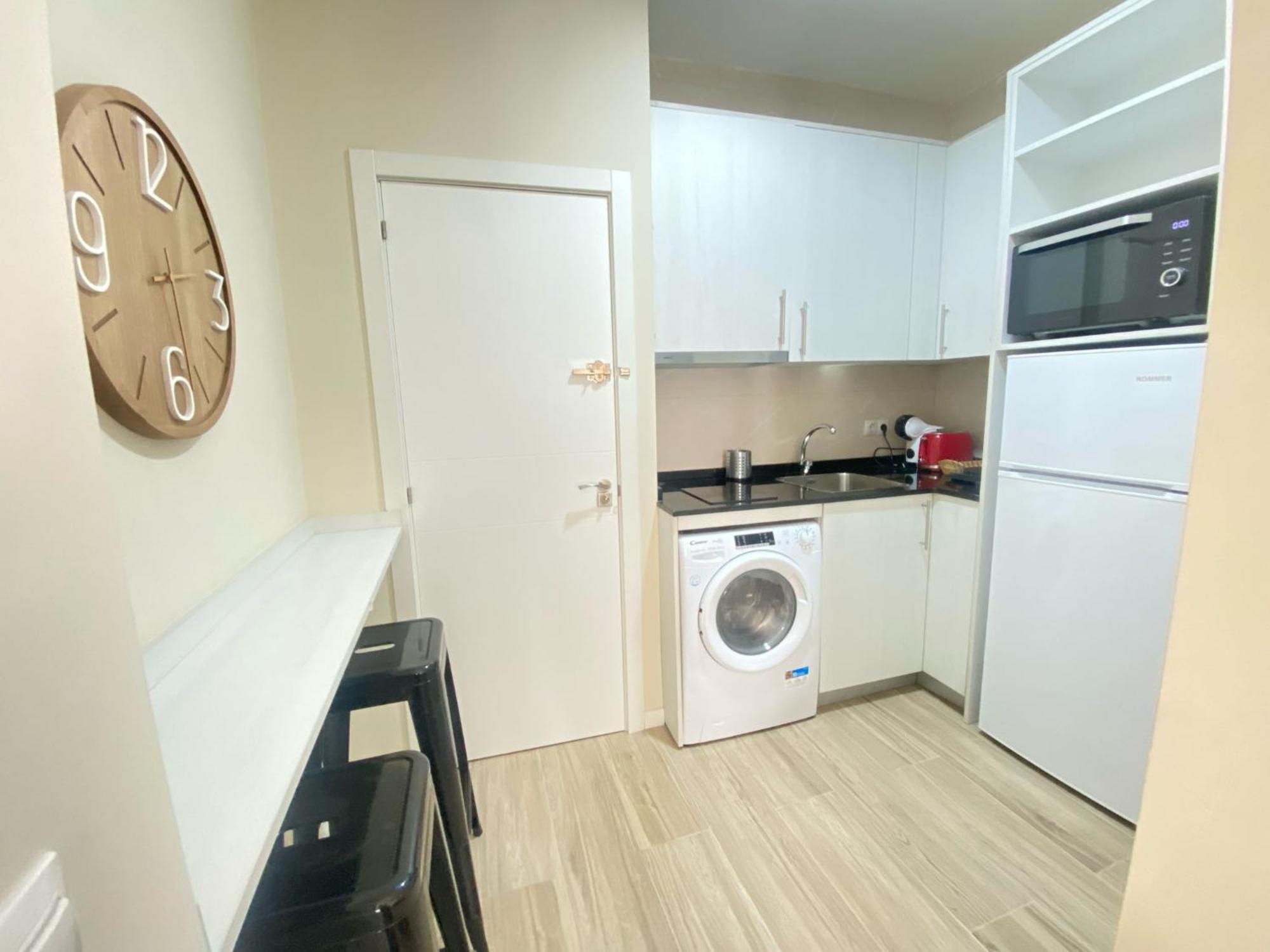 Estudios Gran Via Мадрид Екстериор снимка
