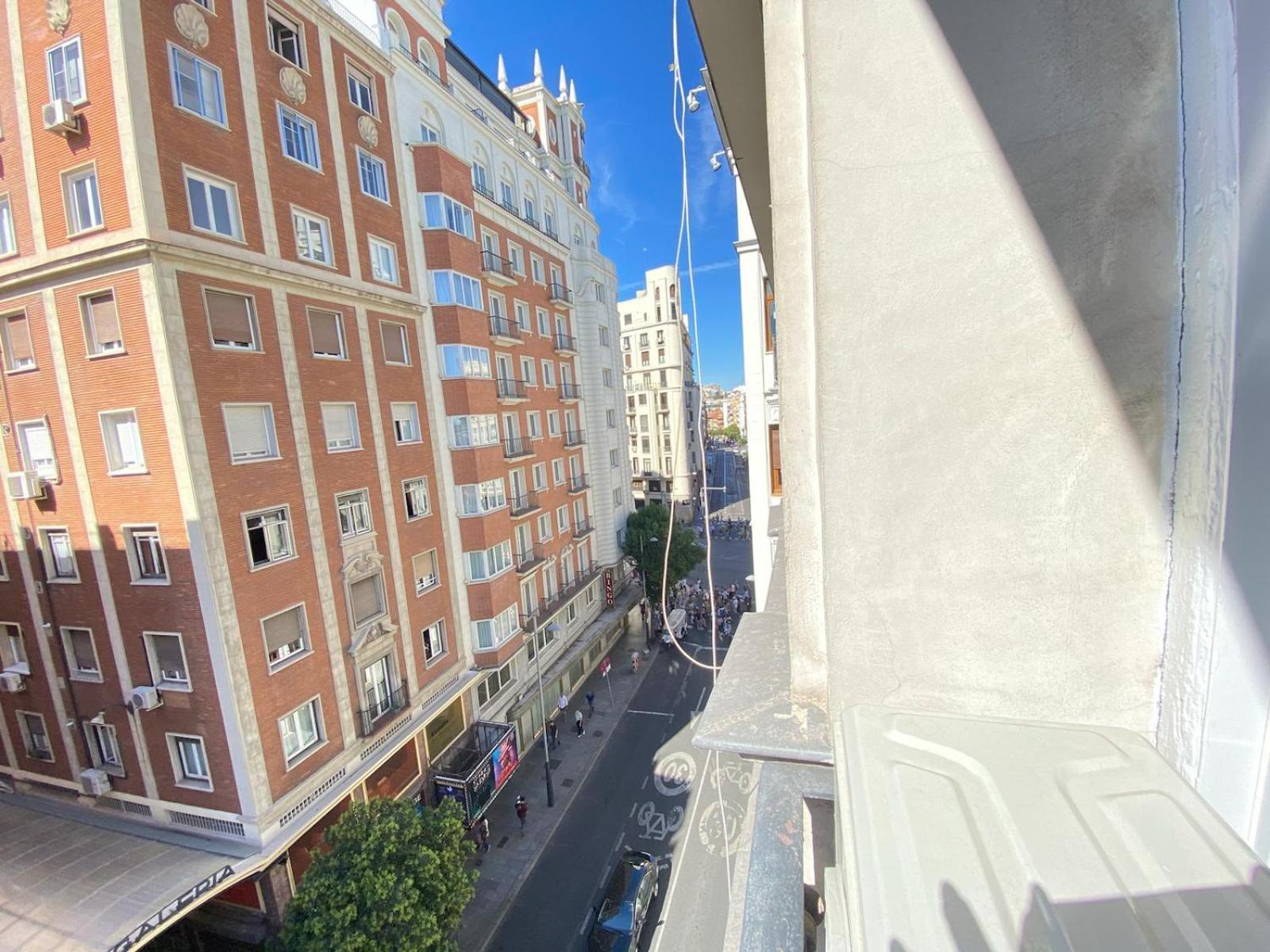 Estudios Gran Via Мадрид Екстериор снимка