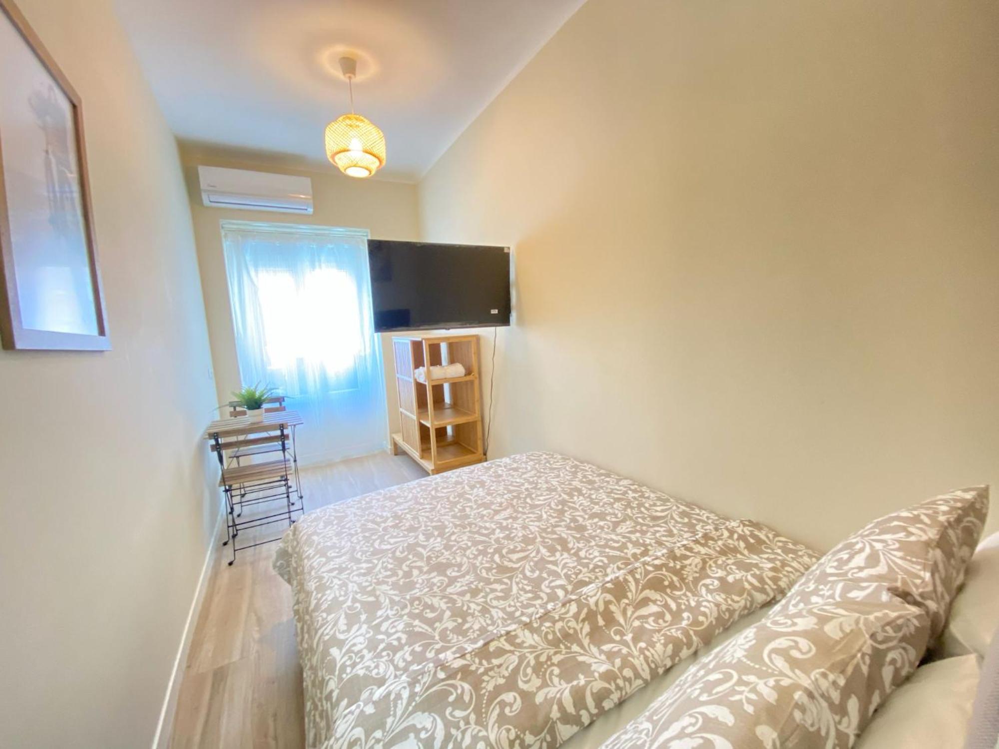 Estudios Gran Via Мадрид Екстериор снимка